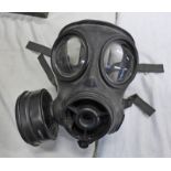 BRITISH ARMY AVON GAS MASK STAMPED"PR.