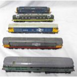 FIVE HORNBY & LIMA 00 GAUGE LOCOMOTIVES INCLUDING TWO TONE B.R.