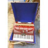 WELTMEISTER SEPERATO STANDARD ACCORDION WITH CASE Condition Report: mostly scratches