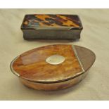 OVAL 19TH CENTURY SNUFF BOX AND 19TH CENTURY HORN SNUFF BOX