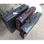 BLACK PULLMAN SUITCASE (712) ,