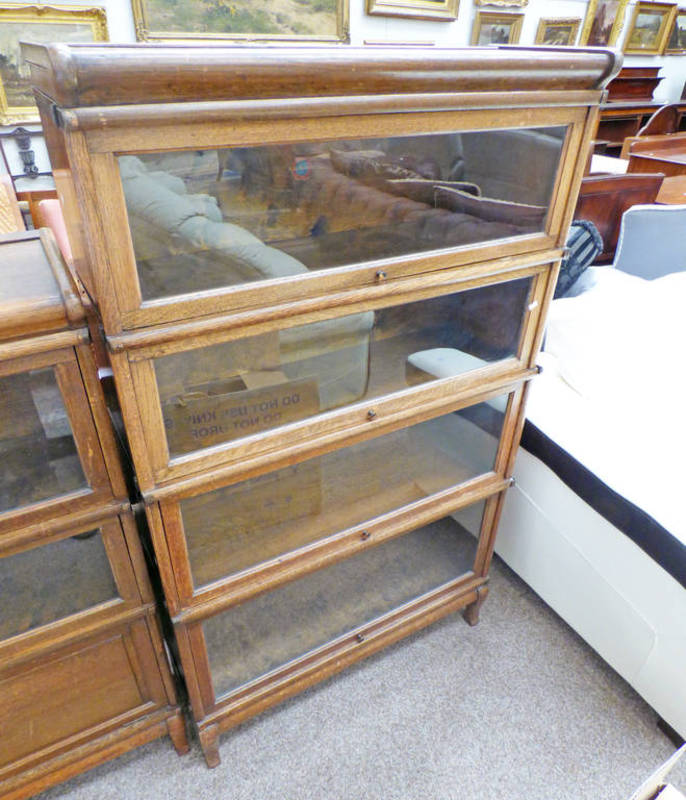 EARLY 20TH CENTURY GLOBE WERNICKE OAK 4 TIER SECTIONAL BOOKCASE Condition Report: 30.