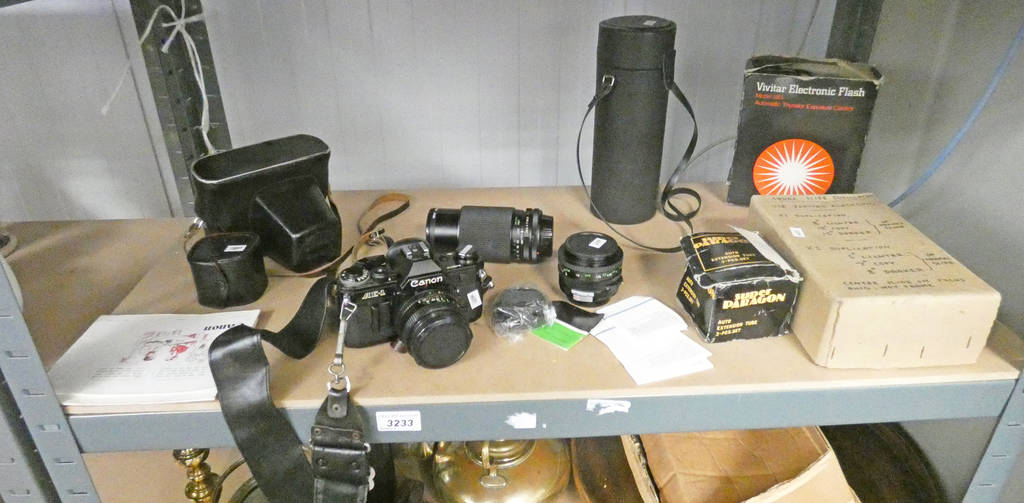 VARIOUS CAMERAS & CAMERA EQUIPMENT TO INCLUDE CANON AE - 1, ZENIT EM,