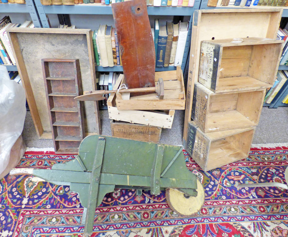 WOODEN CRATES, BOXES TO INCLUDE 12 GAUGE SHOT GUN CARTRIDGE BOX,