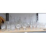 SELECTION OF VARIOUS CRYSTAL/GLASS INCLUDING DECANTERS, BRANDY GLASSES,