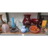 SELECTION OF VARIOUS DECORATIVE COLOURED GLASS INCLUDING LIGHT SHADES, VASES,