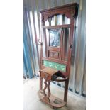 EARLY 20TH CENTURY OAK HALLSTAND WITH MIRROR AND TILED BACK OVER SINGLE DRAWER