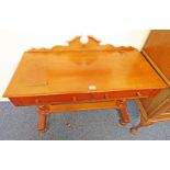 19TH CENTURY MAHOGANY HALL TABLE WITH 2 DRAWERS & TURNED SUPPORTS