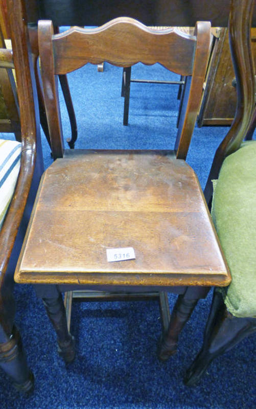 19TH CENTURY MAHOGANY CHILDS CHAIR ON TURNED SUPPORTS