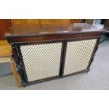 EARLY 19TH CENTURY ROSEWOOD REGENCY CABINET WITH 2 DOORS AND GRILLE PANELS OPENING TO SHELVED