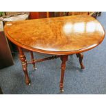 19TH CENTURY WALNUT DROP LEAF TABLE WITH TURNED SUPPORTS