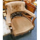 LATE 19TH CENTURY WALNUT BUTTON BACK TUB CHAIR ON SHAPED SUPPORTS Condition Report: