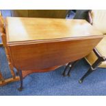 LATE 19TH CENTURY MAHOGANY SUTHERLAND TABLE ON SHAPED SUPPORTS