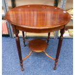 CIRCULAR MAHOGANY TABLE CIRCA 1900