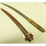NORTH AFRICAN JAMBIYA WITH 31CM LONG CURVED BLADE CHISELLED WITH A DESIGN,