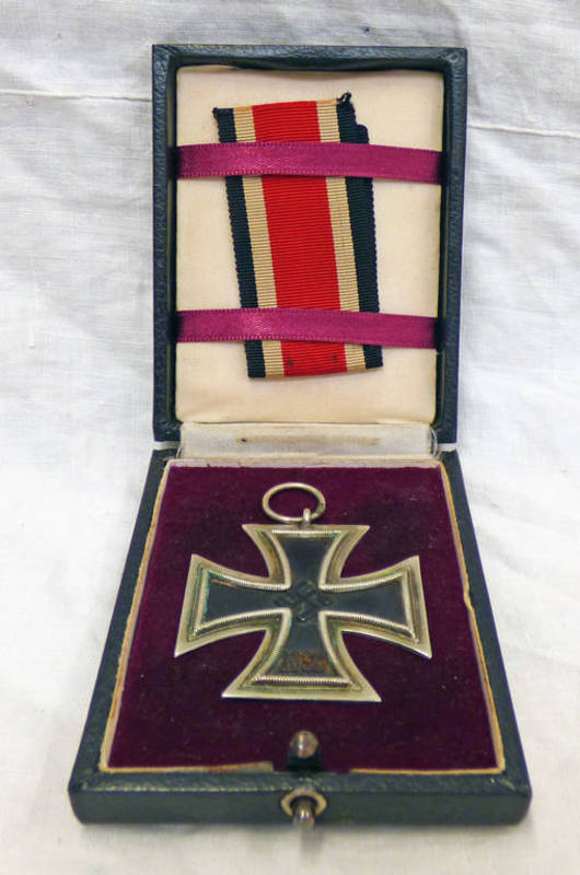 CASED THIRD REICH IRON CROSS 2ND CLASS MARKED 34 ON RING FOR WILLY ANNETSBERGER OF MUNICH