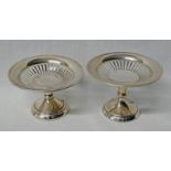 PAIR OF PIERCED SILVER DISHES, CHESTER 1911 Condition Report: Diameter: 9.