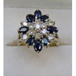 18CT WHITE GOLD SAPPHIRE & DIAMOND SET CLUSTER RING, DIAMOND WEIGHT OF APPROX 0.