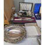 VARIOUS SILVER PLATED WARE TO INCLUDE CASED CARVING SET, CASED PAIR NAPKIN RINGS,