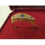 18CT GOLD DIAMOND & SAPPHIRE SET 5 STONE RING