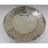 SILVER CIRCULAR DISH , SHEFFIELD 1977 31 CM'S DIAMETER,