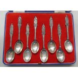CASED SET OF 8 SILVER SPOONS, MONARCHS OF THE CENTURY 1837 - 1937,