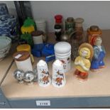 SELECTION OF VARIOUS WADE & OTHER NOVELTY CRUET SETS
