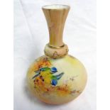 ROYAL WORCESTER GRAINGER BOTTLE VASE WITH AVIAN & GILT DECORATION. HEIGHT 12.