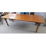 21ST CENTURY MAHOGANY TABLE ON TURNED SUPPORTS - 244CM LONG