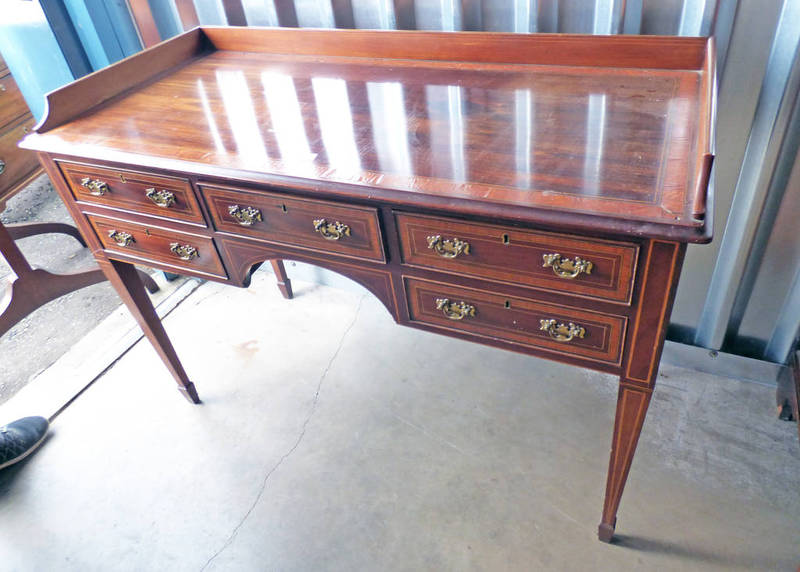 LATE 19TH CENTURY MAHOGANY SIDE TABLE WITH 5 DRAWERS AND GALLERY BACK