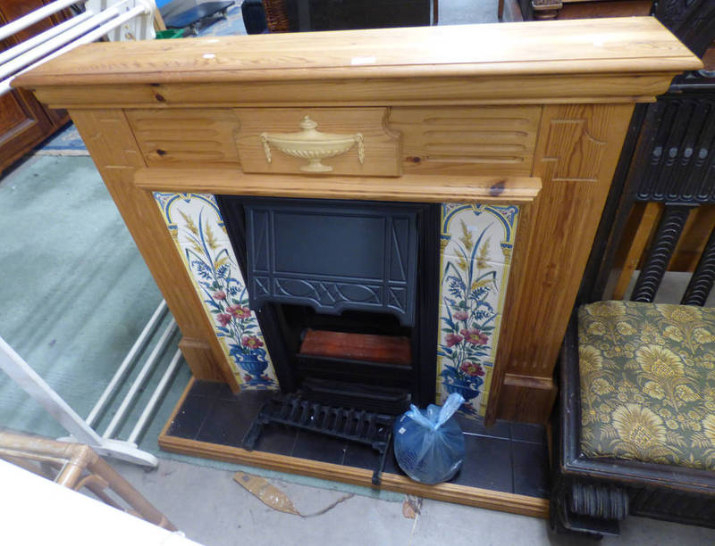 EARLY 21ST CENTURY PINE & TILE FIRE SURROUND WITH ELECTRIC FIRE