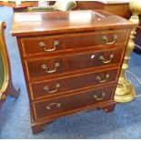 20TH CENTURY MAHOGANY CHEST OF DRAWERS WITH CROSS BANDING & FOX WOOD INLAY DECORATION & 4 DRAWERS,