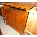 HARDWOOD SIDE CABINET WITH 2 PANEL DOORS