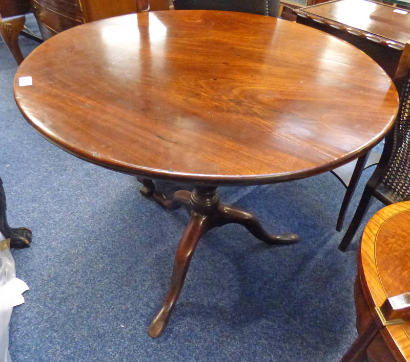 19TH CENTURY MAHOGANY TOPPED PEDESTAL TABLE WITH TIP UP TOP & 3 SPREADING SUPPORTS