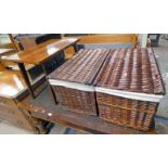 2 BASKETS & WALNUT FOLDING TABLE