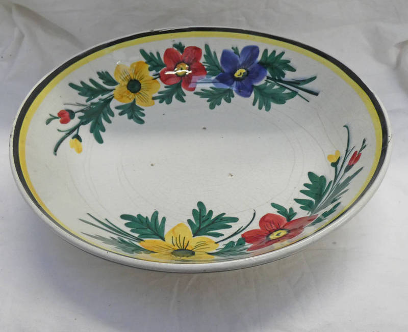 19TH CENTURY METHVENS FLORAL DECORATED SPONGE WARE BOWL - 32 CM DIAMETER