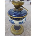 19TH CENTURY BLUE & WHITE PORCELAIN PARAFFIN LAMP STYLE TABLE TOP