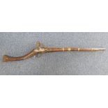 19TH CENTURY INDIAN FLINTLOCK CARBINE WITH 66.