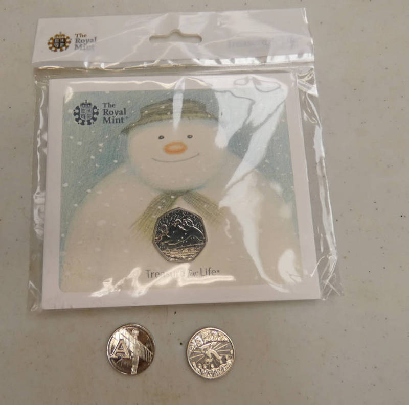 2018 ROYAL MINT THE SNOWMAN 50P PRESENTATION PACK & 2018 UNCIRCULATED A & K ALPHABET 10P COINS