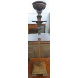 EARLY 20TH CENTURY ART NOUVEAU OAK STAND