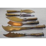 6 TRENCH ART PAPER KNIVES, BRASS AND COPPER BLOCKS, ONE BLADE MARKED '1919 FRANCE',