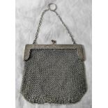 ORIENTAL WHITE METAL MESH PURSE WITH MARK Condition Report: Weight: 134g.