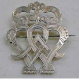 19TH CENTURY WHITE METAL LUCKENBOOTH BROOCH MARKED S W 5CM