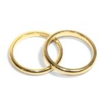 Two 18 carat gold band rings, both finger size I1/2. Gross weight - 4.57 grams.
