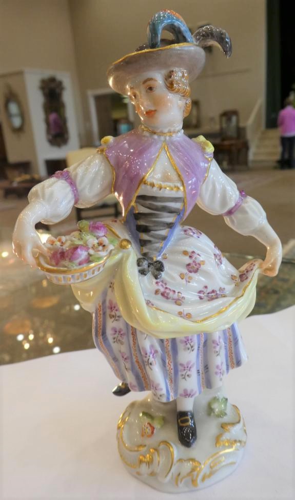 A Meissen Porcelain Figure of a Dancer, 20th century, dressed in 18th century costume wearing a - Image 18 of 21