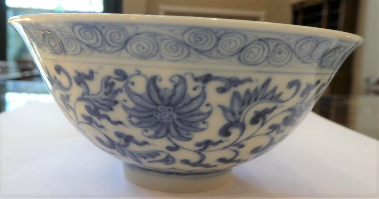 A Pair of Chinese Porcelain Bowls, with slightly everted rims, painted in underglaze blue with - Image 6 of 11
