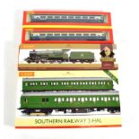 Hornby (China) OO Gauge R3260 Southern Railway 2-HAL Train Pack R2822 BR 4-6-0 Earl Cairns 5053