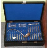 A service of electroplated Onslow pattern flatware, Mappin & Webb, circa 1900, twelve place
