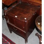 A George III mahogany night table/commode