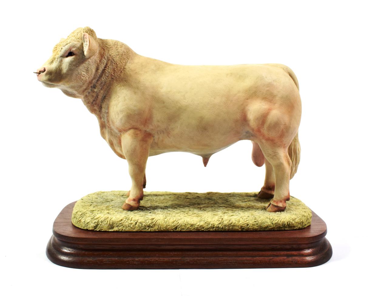 Border Fine Arts 'Charolais Bull' (Style One), model No. L112 by Ray Ayres, limited edition 690/